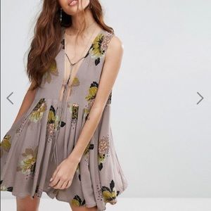 🎁 SOLD 🎁 Free People Floral Summer Dress